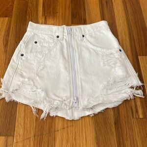 Carmar Women’s White Denim Zip Front Skirt Size 23